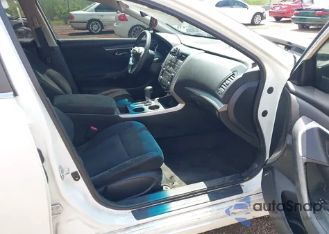 2015 Nissan Altima 2.5 S z USA, uszkodzony, nr VIN 1N4AL3AP0FC156254